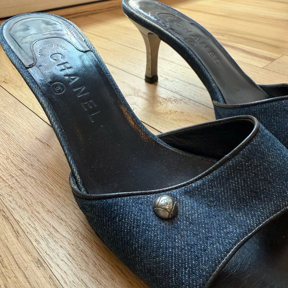 Vintage Chanel Denim Heels - Picture 3 of 14